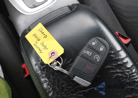 2012 Dodge Journey Sxt z USA, uszkodzony, nr VIN 3C4PDDBG1CT307706